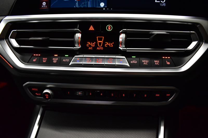BMW 3シリーズ M340i Xﾄﾞﾗｲﾌﾞ ｲﾉﾍﾞｰｼｮﾝP ﾋｰﾀｰ付黒革 ACC HUD ﾚｰｻﾞｰLEDﾗｲﾄ 可変Mｻｽ Mｽﾎﾟｰﾂﾌﾞﾚｰｷ ｼﾞｪｽﾁｬｰCﾀｯﾁﾊﾟﾈﾙﾅﾋﾞ全周囲ｶﾒ駐車ｱｼｽﾄ ﾊｰﾏﾝｶｰﾄﾞﾝｽﾋﾟｰｶｰ Mperformanceｶｰﾎﾞﾝｲﾝﾃﾘｱﾄﾘﾑ 側面衝突&車線変更&逸脱警告 2年保証