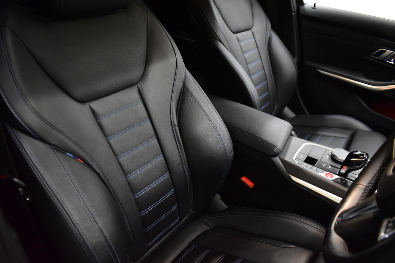 BMW 3シリーズ M340i Xﾄﾞﾗｲﾌﾞ ｲﾉﾍﾞｰｼｮﾝP ﾋｰﾀｰ付黒革 ACC HUD ﾚｰｻﾞｰLEDﾗｲﾄ 可変Mｻｽ Mｽﾎﾟｰﾂﾌﾞﾚｰｷ ｼﾞｪｽﾁｬｰCﾀｯﾁﾊﾟﾈﾙﾅﾋﾞ全周囲ｶﾒ駐車ｱｼｽﾄ ﾊｰﾏﾝｶｰﾄﾞﾝｽﾋﾟｰｶｰ Mperformanceｶｰﾎﾞﾝｲﾝﾃﾘｱﾄﾘﾑ 側面衝突&車線変更&逸脱警告 2年保証