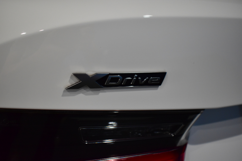 BMW 3シリーズ M340i Xﾄﾞﾗｲﾌﾞ ｲﾉﾍﾞｰｼｮﾝP ﾋｰﾀｰ付黒革 ACC HUD ﾚｰｻﾞｰLEDﾗｲﾄ 可変Mｻｽ Mｽﾎﾟｰﾂﾌﾞﾚｰｷ ｼﾞｪｽﾁｬｰCﾀｯﾁﾊﾟﾈﾙﾅﾋﾞ全周囲ｶﾒ駐車ｱｼｽﾄ ﾊｰﾏﾝｶｰﾄﾞﾝｽﾋﾟｰｶｰ Mperformanceｶｰﾎﾞﾝｲﾝﾃﾘｱﾄﾘﾑ 側面衝突&車線変更&逸脱警告 2年保証