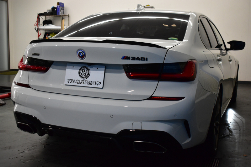 BMW 3シリーズ M340i Xﾄﾞﾗｲﾌﾞ ｲﾉﾍﾞｰｼｮﾝP ﾋｰﾀｰ付黒革 ACC HUD ﾚｰｻﾞｰLEDﾗｲﾄ 可変Mｻｽ Mｽﾎﾟｰﾂﾌﾞﾚｰｷ ｼﾞｪｽﾁｬｰCﾀｯﾁﾊﾟﾈﾙﾅﾋﾞ全周囲ｶﾒ駐車ｱｼｽﾄ ﾊｰﾏﾝｶｰﾄﾞﾝｽﾋﾟｰｶｰ Mperformanceｶｰﾎﾞﾝｲﾝﾃﾘｱﾄﾘﾑ 側面衝突&車線変更&逸脱警告 2年保証