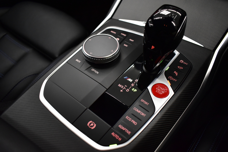 BMW 3シリーズ M340i Xﾄﾞﾗｲﾌﾞ ｲﾉﾍﾞｰｼｮﾝP ﾋｰﾀｰ付黒革 ACC HUD ﾚｰｻﾞｰLEDﾗｲﾄ 可変Mｻｽ Mｽﾎﾟｰﾂﾌﾞﾚｰｷ ｼﾞｪｽﾁｬｰCﾀｯﾁﾊﾟﾈﾙﾅﾋﾞ全周囲ｶﾒ駐車ｱｼｽﾄ ﾊｰﾏﾝｶｰﾄﾞﾝｽﾋﾟｰｶｰ Mperformanceｶｰﾎﾞﾝｲﾝﾃﾘｱﾄﾘﾑ 側面衝突&車線変更&逸脱警告 2年保証