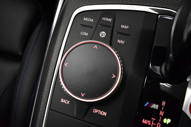 BMW 3シリーズ M340i Xﾄﾞﾗｲﾌﾞ ｲﾉﾍﾞｰｼｮﾝP ﾋｰﾀｰ付黒革 ACC HUD ﾚｰｻﾞｰLEDﾗｲﾄ 可変Mｻｽ Mｽﾎﾟｰﾂﾌﾞﾚｰｷ ｼﾞｪｽﾁｬｰCﾀｯﾁﾊﾟﾈﾙﾅﾋﾞ全周囲ｶﾒ駐車ｱｼｽﾄ ﾊｰﾏﾝｶｰﾄﾞﾝｽﾋﾟｰｶｰ Mperformanceｶｰﾎﾞﾝｲﾝﾃﾘｱﾄﾘﾑ 側面衝突&車線変更&逸脱警告 2年保証