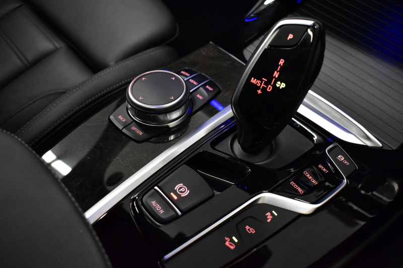 BMW X3 M40d ｾﾚｸﾄ&ﾊｲﾗｲﾝﾊﾟｯｹｰｼﾞ 326馬力 ﾊﾟﾉﾗﾏｻﾝﾙｰﾌ 全席ﾋｰﾀｰ付黒革 ﾊｰﾏﾝｶｰﾄﾞﾝ 21AW 追従ACC HUD ｽﾃｱﾘﾝｸﾞｻﾎﾟｰﾄ ﾀｯﾁﾊﾟﾈﾙﾅﾋﾞ ﾌﾙｾｸﾞ 全周囲ｶﾒﾗ3Dﾋﾞｭｰ LEDﾍｯﾄﾞﾗｲﾄ 電動Rｹﾞｰﾄ ﾜｲﾔﾚｽ充電 液晶ﾒｰﾀｰ 2年保証