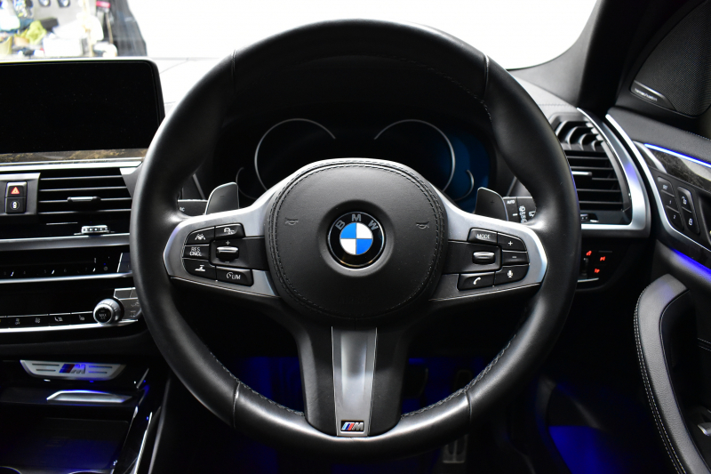 BMW X3 M40d ｾﾚｸﾄ&ﾊｲﾗｲﾝﾊﾟｯｹｰｼﾞ 326馬力 ﾊﾟﾉﾗﾏｻﾝﾙｰﾌ 全席ﾋｰﾀｰ付黒革 ﾊｰﾏﾝｶｰﾄﾞﾝ 21AW 追従ACC HUD ｽﾃｱﾘﾝｸﾞｻﾎﾟｰﾄ ﾀｯﾁﾊﾟﾈﾙﾅﾋﾞ ﾌﾙｾｸﾞ 全周囲ｶﾒﾗ3Dﾋﾞｭｰ LEDﾍｯﾄﾞﾗｲﾄ 電動Rｹﾞｰﾄ ﾜｲﾔﾚｽ充電 液晶ﾒｰﾀｰ 2年保証