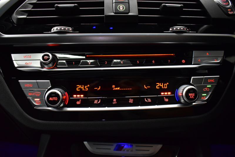 BMW X3 M40d ｾﾚｸﾄ&ﾊｲﾗｲﾝﾊﾟｯｹｰｼﾞ 326馬力 ﾊﾟﾉﾗﾏｻﾝﾙｰﾌ 全席ﾋｰﾀｰ付黒革 ﾊｰﾏﾝｶｰﾄﾞﾝ 21AW 追従ACC HUD ｽﾃｱﾘﾝｸﾞｻﾎﾟｰﾄ ﾀｯﾁﾊﾟﾈﾙﾅﾋﾞ ﾌﾙｾｸﾞ 全周囲ｶﾒﾗ3Dﾋﾞｭｰ LEDﾍｯﾄﾞﾗｲﾄ 電動Rｹﾞｰﾄ ﾜｲﾔﾚｽ充電 液晶ﾒｰﾀｰ 2年保証