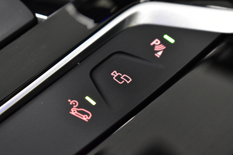 BMW X3 M40d ｾﾚｸﾄ&ﾊｲﾗｲﾝﾊﾟｯｹｰｼﾞ 326馬力 ﾊﾟﾉﾗﾏｻﾝﾙｰﾌ 全席ﾋｰﾀｰ付黒革 ﾊｰﾏﾝｶｰﾄﾞﾝ 21AW 追従ACC HUD ｽﾃｱﾘﾝｸﾞｻﾎﾟｰﾄ ﾀｯﾁﾊﾟﾈﾙﾅﾋﾞ ﾌﾙｾｸﾞ 全周囲ｶﾒﾗ3Dﾋﾞｭｰ LEDﾍｯﾄﾞﾗｲﾄ 電動Rｹﾞｰﾄ ﾜｲﾔﾚｽ充電 液晶ﾒｰﾀｰ 2年保証