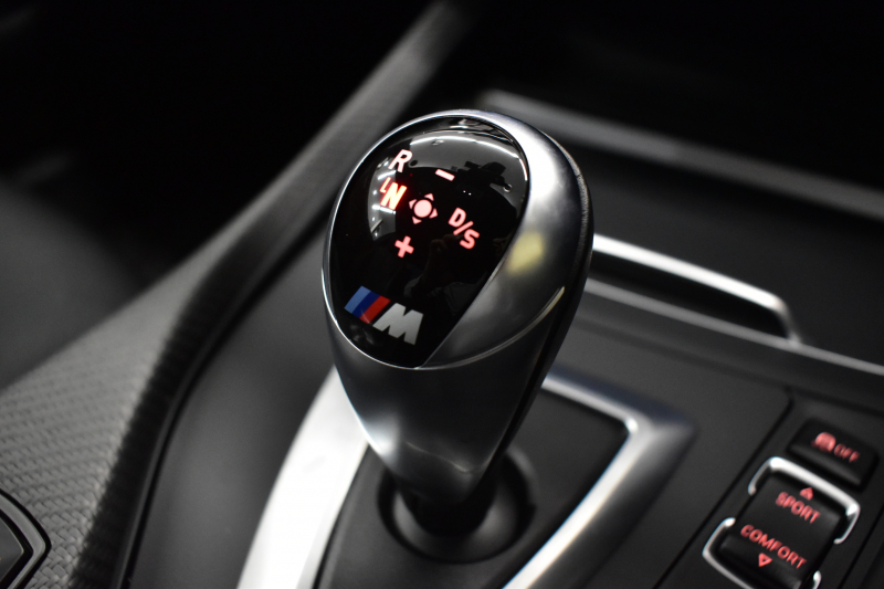 BMW Mシリーズ M2 MDCT 7速DCT LCI後期 ﾋｰﾀｰ付黒革 LEDﾍｯﾄﾞﾗｲﾄ&ﾃｰﾙ ﾀｯﾁﾊﾟﾈﾙHDDﾅﾋﾞ Bｶﾒﾗ ﾘｱPDC 19AW 車線逸脱&歩行者警告 衝突軽減ﾌﾞﾚｰｷ ｶｰﾎﾞﾝｲﾝﾃﾘｱ 2年保証