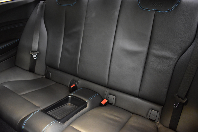 BMW Mシリーズ M2 MDCT 7速DCT LCI後期 ﾋｰﾀｰ付黒革 LEDﾍｯﾄﾞﾗｲﾄ&ﾃｰﾙ ﾀｯﾁﾊﾟﾈﾙHDDﾅﾋﾞ Bｶﾒﾗ ﾘｱPDC 19AW 車線逸脱&歩行者警告 衝突軽減ﾌﾞﾚｰｷ ｶｰﾎﾞﾝｲﾝﾃﾘｱ 2年保証