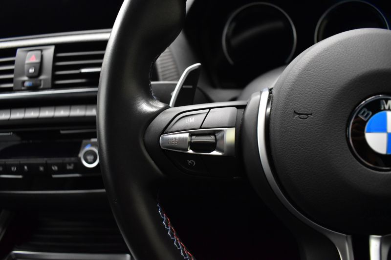 BMW Mシリーズ M2 MDCT 7速DCT LCI後期 ﾋｰﾀｰ付黒革 LEDﾍｯﾄﾞﾗｲﾄ&ﾃｰﾙ ﾀｯﾁﾊﾟﾈﾙHDDﾅﾋﾞ Bｶﾒﾗ ﾘｱPDC 19AW 車線逸脱&歩行者警告 衝突軽減ﾌﾞﾚｰｷ ｶｰﾎﾞﾝｲﾝﾃﾘｱ 2年保証