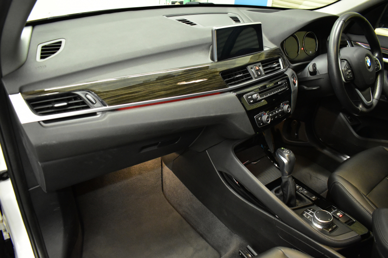 BMW X1 Xdrive18d Xﾗｲﾝ 中期 期間限定特別掲載 4WD 1ｵｰﾅｰ ﾊｲﾗｲﾝ&ｺﾝﾌｫｰﾄ&ｱﾄﾞﾊﾞﾝｽﾄﾞｱｸﾃｨﾌﾞｾｰﾌﾃｨP 追従ACC HUD ﾋｰﾀｰ付電動黒革 LEDﾍｯﾄﾞﾗｲﾄ 衝突軽減B ﾀｯﾁﾊﾟﾈﾙﾅﾋﾞ Bｶﾒﾗ 前後PDC Pｱｼｽﾄ 電動Rｹﾞｰﾄ ｽﾏｰﾄｷｰ 18AW 2年保証