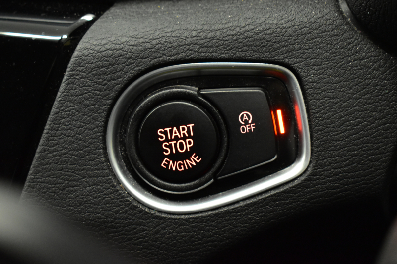 BMW X1 Xdrive18d Xﾗｲﾝ 中期 期間限定特別掲載 4WD 1ｵｰﾅｰ ﾊｲﾗｲﾝ&ｺﾝﾌｫｰﾄ&ｱﾄﾞﾊﾞﾝｽﾄﾞｱｸﾃｨﾌﾞｾｰﾌﾃｨP 追従ACC HUD ﾋｰﾀｰ付電動黒革 LEDﾍｯﾄﾞﾗｲﾄ 衝突軽減B ﾀｯﾁﾊﾟﾈﾙﾅﾋﾞ Bｶﾒﾗ 前後PDC Pｱｼｽﾄ 電動Rｹﾞｰﾄ ｽﾏｰﾄｷｰ 18AW 2年保証