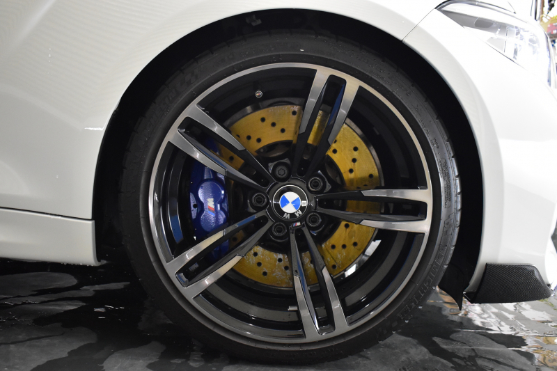 BMW Mシリーズ M2 6速MT LCI後期 ｾﾚｸﾄP ｻﾝﾙｰﾌ ﾋｰﾀｰ付黒革 LEDﾍｯﾄﾞﾗｲﾄ&ﾃｰﾙ ﾀｯﾁﾊﾟﾈﾙHDDﾅﾋﾞ Bｶﾒﾗ ﾘｱPDC 19AW 車線逸脱&歩行者警告 衝突軽減ﾌﾞﾚｰｷ ｶｰﾎﾞﾝｲﾝﾃﾘｱ ｶｰﾎﾞﾝﾄﾗﾝｸｽﾎﾟｲﾗｰ iｽﾄｯﾌﾟ ｽﾏｰﾄｷｰ 2年保証