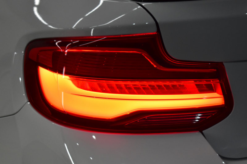 BMW Mシリーズ M2 6速MT LCI後期 ｾﾚｸﾄP ｻﾝﾙｰﾌ ﾋｰﾀｰ付黒革 LEDﾍｯﾄﾞﾗｲﾄ&ﾃｰﾙ ﾀｯﾁﾊﾟﾈﾙHDDﾅﾋﾞ Bｶﾒﾗ ﾘｱPDC 19AW 車線逸脱&歩行者警告 衝突軽減ﾌﾞﾚｰｷ ｶｰﾎﾞﾝｲﾝﾃﾘｱ ｶｰﾎﾞﾝﾄﾗﾝｸｽﾎﾟｲﾗｰ iｽﾄｯﾌﾟ ｽﾏｰﾄｷｰ 2年保証