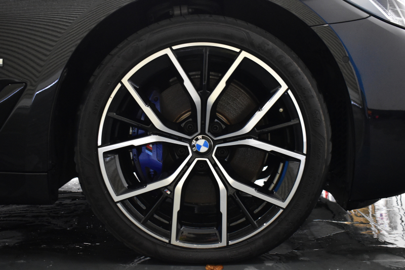 BMW 5シリーズ 530e Mｽﾎﾟｰﾂ ｴﾃﾞｨｼｮﾝｼﾞｮｲ+ LCI後期 PHEV 全席ﾋｰﾀｰ付茶革 新ﾃﾞｻﾞｲﾝLEDﾍｯﾄﾞﾗｲﾄ 可変ｻｽﾍﾟﾝｼｮﾝ ﾗｲﾌﾞｺｸﾋﾟｯﾄ ACC HUD LCW ﾀｯﾁﾊﾟﾈﾙﾅﾋﾞ3Dﾋﾞｭｰ全周囲ｶﾒ ﾌﾙｾｸﾞ 電動ﾄﾗﾝｸ 2年保証