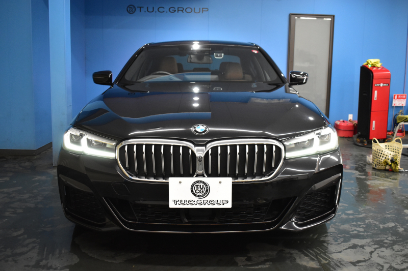 BMW 5シリーズ 530e Mｽﾎﾟｰﾂ ｴﾃﾞｨｼｮﾝｼﾞｮｲ+ LCI後期 PHEV 全席ﾋｰﾀｰ付茶革 新ﾃﾞｻﾞｲﾝLEDﾍｯﾄﾞﾗｲﾄ 可変ｻｽﾍﾟﾝｼｮﾝ ﾗｲﾌﾞｺｸﾋﾟｯﾄ ACC HUD LCW ﾀｯﾁﾊﾟﾈﾙﾅﾋﾞ3Dﾋﾞｭｰ全周囲ｶﾒ ﾌﾙｾｸﾞ 電動ﾄﾗﾝｸ 2年保証