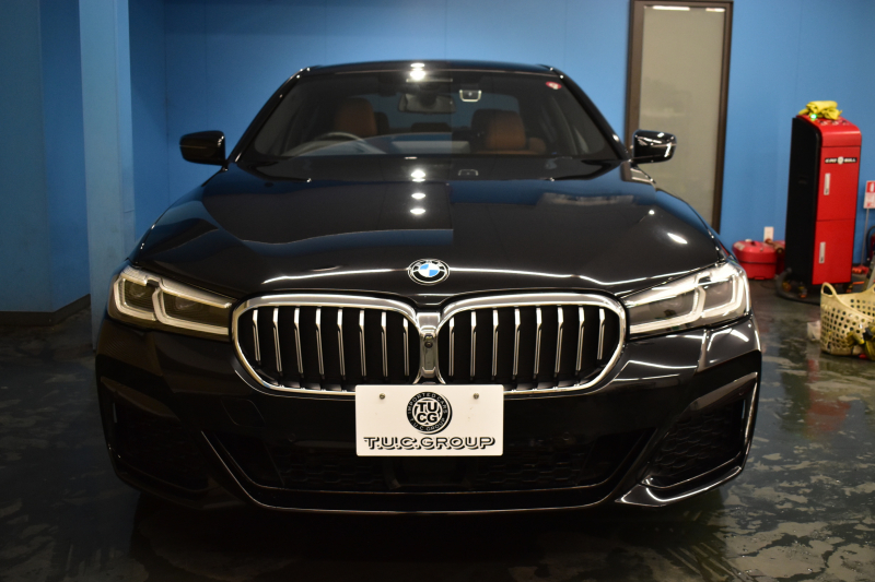 BMW 5シリーズ 530e Mｽﾎﾟｰﾂ ｴﾃﾞｨｼｮﾝｼﾞｮｲ+ LCI後期 PHEV 全席ﾋｰﾀｰ付茶革 新ﾃﾞｻﾞｲﾝLEDﾍｯﾄﾞﾗｲﾄ 可変ｻｽﾍﾟﾝｼｮﾝ ﾗｲﾌﾞｺｸﾋﾟｯﾄ ACC HUD LCW ﾀｯﾁﾊﾟﾈﾙﾅﾋﾞ3Dﾋﾞｭｰ全周囲ｶﾒ ﾌﾙｾｸﾞ 電動ﾄﾗﾝｸ 2年保証