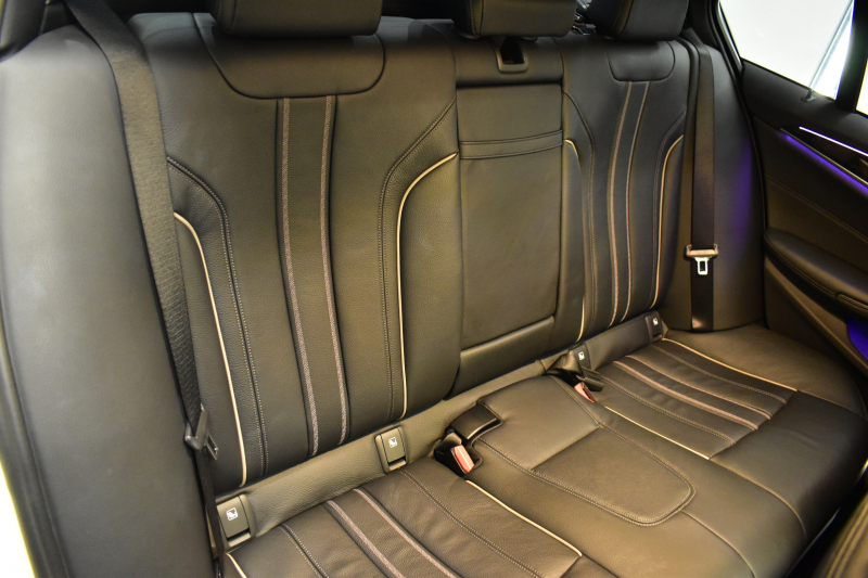 BMW 5シリーズ 530i Mｽﾎﾟｰﾂ ｲﾉﾍﾞｰｼｮﾝ＆ﾊｲﾗｲﾝP ｻﾝﾙｰﾌ 液晶ﾒｰﾀｰ  高出力ﾓﾃﾞﾙ  全席ﾋｰﾀｰ付黒革 HUD LEDﾍｯﾄﾞﾗｲﾄ 追従ACC 車線変更警告 ﾜｲﾔﾚｽ充電 ｼﾞｪｽﾁｬｰC ﾀｯﾁﾊﾟﾈﾙ対応iﾄﾞﾗｲﾌﾞHDDﾅﾋﾞﾌﾙｾｸﾞ 3Dﾋﾞｭｰ Pｱｼｽﾄﾌﾟﾗｽ 電動ﾄﾗﾝｸ 2年保証