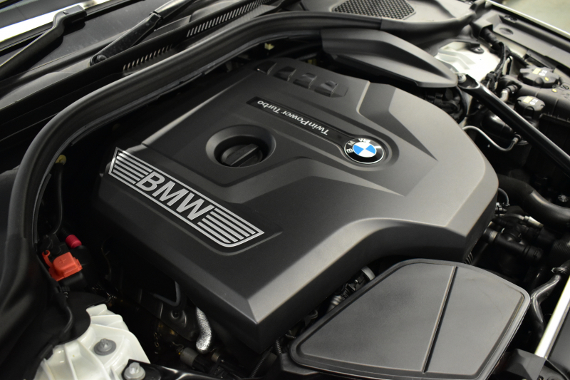 BMW 5シリーズ 530i Mｽﾎﾟｰﾂ ｲﾉﾍﾞｰｼｮﾝ＆ﾊｲﾗｲﾝP ｻﾝﾙｰﾌ 液晶ﾒｰﾀｰ  高出力ﾓﾃﾞﾙ  全席ﾋｰﾀｰ付黒革 HUD LEDﾍｯﾄﾞﾗｲﾄ 追従ACC 車線変更警告 ﾜｲﾔﾚｽ充電 ｼﾞｪｽﾁｬｰC ﾀｯﾁﾊﾟﾈﾙ対応iﾄﾞﾗｲﾌﾞHDDﾅﾋﾞﾌﾙｾｸﾞ 3Dﾋﾞｭｰ Pｱｼｽﾄﾌﾟﾗｽ 電動ﾄﾗﾝｸ 2年保証