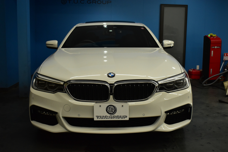 BMW 5シリーズ 530i Mｽﾎﾟｰﾂ ｲﾉﾍﾞｰｼｮﾝ＆ﾊｲﾗｲﾝP ｻﾝﾙｰﾌ 液晶ﾒｰﾀｰ  高出力ﾓﾃﾞﾙ  全席ﾋｰﾀｰ付黒革 HUD LEDﾍｯﾄﾞﾗｲﾄ 追従ACC 車線変更警告 ﾜｲﾔﾚｽ充電 ｼﾞｪｽﾁｬｰC ﾀｯﾁﾊﾟﾈﾙ対応iﾄﾞﾗｲﾌﾞHDDﾅﾋﾞﾌﾙｾｸﾞ 3Dﾋﾞｭｰ Pｱｼｽﾄﾌﾟﾗｽ 電動ﾄﾗﾝｸ 2年保証