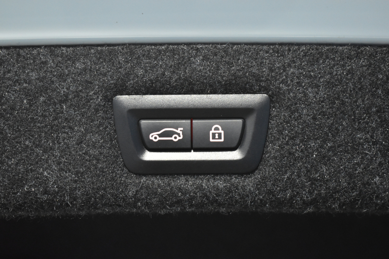 BMW 5シリーズ 530i Mｽﾎﾟｰﾂ ｲﾉﾍﾞｰｼｮﾝ＆ﾊｲﾗｲﾝP ｻﾝﾙｰﾌ 液晶ﾒｰﾀｰ  高出力ﾓﾃﾞﾙ  全席ﾋｰﾀｰ付黒革 HUD LEDﾍｯﾄﾞﾗｲﾄ 追従ACC 車線変更警告 ﾜｲﾔﾚｽ充電 ｼﾞｪｽﾁｬｰC ﾀｯﾁﾊﾟﾈﾙ対応iﾄﾞﾗｲﾌﾞHDDﾅﾋﾞﾌﾙｾｸﾞ 3Dﾋﾞｭｰ Pｱｼｽﾄﾌﾟﾗｽ 電動ﾄﾗﾝｸ 2年保証