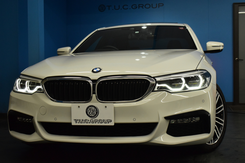BMW 5シリーズ 530i Mｽﾎﾟｰﾂ ｲﾉﾍﾞｰｼｮﾝ＆ﾊｲﾗｲﾝP ｻﾝﾙｰﾌ 液晶ﾒｰﾀｰ  高出力ﾓﾃﾞﾙ  全席ﾋｰﾀｰ付黒革 HUD LEDﾍｯﾄﾞﾗｲﾄ 追従ACC 車線変更警告 ﾜｲﾔﾚｽ充電 ｼﾞｪｽﾁｬｰC ﾀｯﾁﾊﾟﾈﾙ対応iﾄﾞﾗｲﾌﾞHDDﾅﾋﾞﾌﾙｾｸﾞ 3Dﾋﾞｭｰ Pｱｼｽﾄﾌﾟﾗｽ 電動ﾄﾗﾝｸ 2年保証