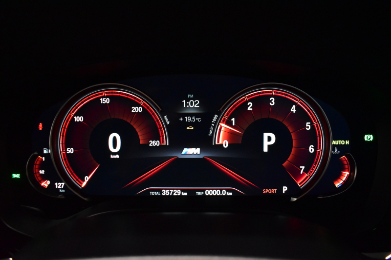 BMW 5シリーズ 530i Mｽﾎﾟｰﾂ ｲﾉﾍﾞｰｼｮﾝ＆ﾊｲﾗｲﾝP ｻﾝﾙｰﾌ 液晶ﾒｰﾀｰ  高出力ﾓﾃﾞﾙ  全席ﾋｰﾀｰ付黒革 HUD LEDﾍｯﾄﾞﾗｲﾄ 追従ACC 車線変更警告 ﾜｲﾔﾚｽ充電 ｼﾞｪｽﾁｬｰC ﾀｯﾁﾊﾟﾈﾙ対応iﾄﾞﾗｲﾌﾞHDDﾅﾋﾞﾌﾙｾｸﾞ 3Dﾋﾞｭｰ Pｱｼｽﾄﾌﾟﾗｽ 電動ﾄﾗﾝｸ 2年保証