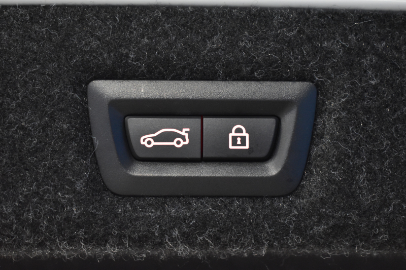 BMW 5シリーズ 530i Mｽﾎﾟｰﾂ ｲﾉﾍﾞｰｼｮﾝ＆ﾊｲﾗｲﾝP ｻﾝﾙｰﾌ 液晶ﾒｰﾀｰ  高出力ﾓﾃﾞﾙ  全席ﾋｰﾀｰ付黒革 HUD LEDﾍｯﾄﾞﾗｲﾄ 追従ACC 車線変更警告 ﾜｲﾔﾚｽ充電 ｼﾞｪｽﾁｬｰC ﾀｯﾁﾊﾟﾈﾙ対応iﾄﾞﾗｲﾌﾞHDDﾅﾋﾞﾌﾙｾｸﾞ 3Dﾋﾞｭｰ Pｱｼｽﾄﾌﾟﾗｽ 電動ﾄﾗﾝｸ 2年保証