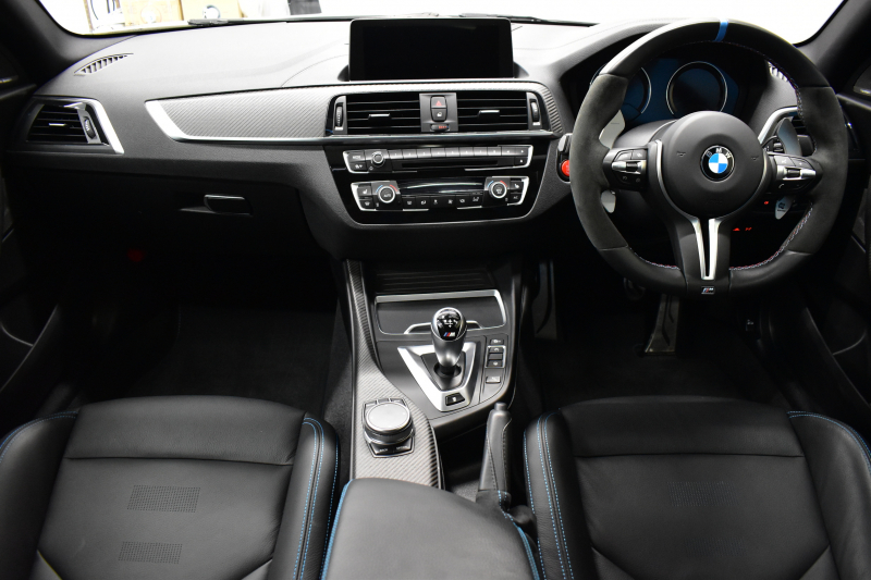 BMW Mシリーズ M2 ｺﾝﾍﾟﾃｨｼｮﾝ MDCT 7速DCT LCI後期 ｾﾚｸﾄP ｻﾝﾙｰﾌ Mperformanceｽﾃｱﾘﾝｸﾞ ﾊｰﾏﾝｶｰﾄﾞﾝ 専用410馬力ｴﾝｼﾞﾝ LEDﾍｯﾄﾞﾗｲﾄ&ﾃｰﾙ ﾋｰﾀｰ付黒革 ﾀｯﾁﾊﾟﾈﾙHDDﾅﾋﾞBｶﾒﾗ 19AW 衝突軽減B ｶｰﾎﾞﾝｲﾝﾃﾘｱ Mｼｰﾄﾍﾞﾙﾄ 2年保証