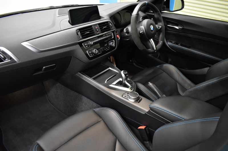 BMW Mシリーズ M2 ｺﾝﾍﾟﾃｨｼｮﾝ MDCT 7速DCT LCI後期 ｾﾚｸﾄP ｻﾝﾙｰﾌ Mperformanceｽﾃｱﾘﾝｸﾞ ﾊｰﾏﾝｶｰﾄﾞﾝ 専用410馬力ｴﾝｼﾞﾝ LEDﾍｯﾄﾞﾗｲﾄ&ﾃｰﾙ ﾋｰﾀｰ付黒革 ﾀｯﾁﾊﾟﾈﾙHDDﾅﾋﾞBｶﾒﾗ 19AW 衝突軽減B ｶｰﾎﾞﾝｲﾝﾃﾘｱ Mｼｰﾄﾍﾞﾙﾄ 2年保証