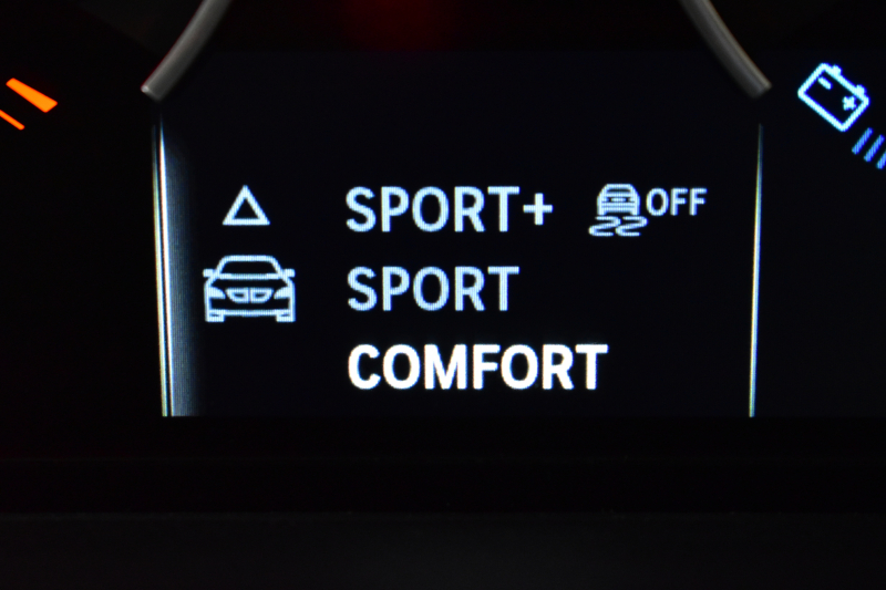 BMW Mシリーズ M2 6速MT ﾋｰﾀｰ付黒革 ﾊｰﾏﾝｶｰﾄﾞﾝ ﾀｯﾁﾊﾟｯﾄﾞHDDﾅﾋﾞ Bｶﾒﾗ ﾘｱPDC 19AW 車線逸脱&歩行者警告 衝突軽減ﾌﾞﾚｰｷ ｷｾﾉﾝﾍｯﾄﾞﾗｲﾄ ｶｰﾎﾞﾝｲﾝﾃﾘｱ ﾄﾗﾝｸｽﾎﾟｲﾗｰ iｽﾄｯﾌﾟ ｽﾏｰﾄｷｰ 2年保証