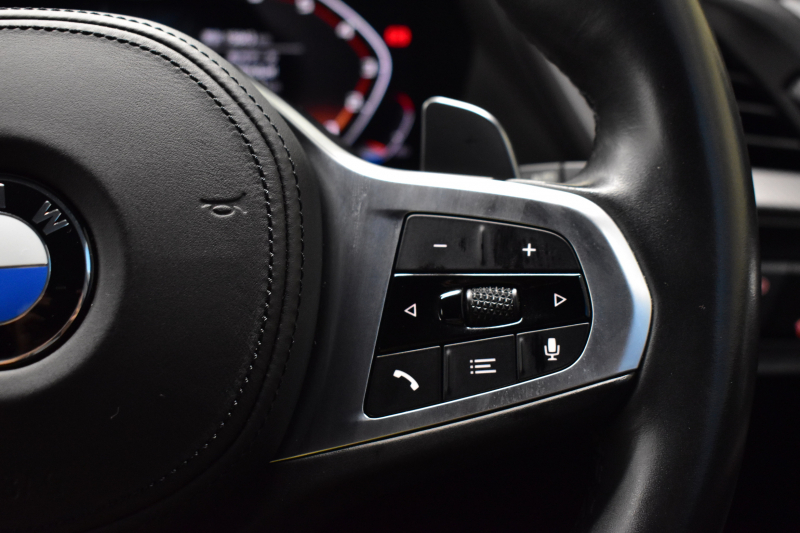 BMW 1シリーズ M135i xDrive 期間限定特別掲載 4WD ﾃﾞﾋﾞｭｰP ﾋｰﾀｰ付電動Mｽﾎﾟｰﾂｼｰﾄ 可変ｻｽﾍﾟﾝｼｮﾝ Mｼｰﾄﾍﾞﾙﾄ Mｽﾎﾟｰﾂﾌﾞﾚｰｷ 追従ACC BMWﾗｲﾌﾞｺｯｸﾋﾟｯﾄ ﾀｯﾁﾊﾟﾈﾙﾅﾋﾞ ｱｯﾌﾟﾙｶｰﾌﾟﾚｲ LEDﾍｯﾄﾞﾗｲﾄ 電動Rｹﾞｰﾄ 2年保証