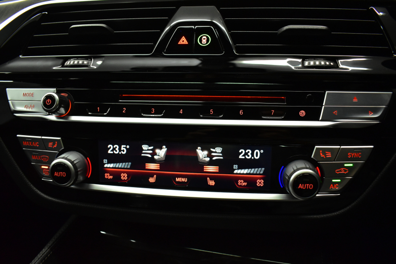 BMW 6シリーズ 630iｸﾞﾗﾝﾂｰﾘｽﾓ Mｽﾎﾟｰﾂ G32型 ｾﾚｸﾄP ﾊﾟﾉﾗﾏｻﾝﾙｰﾌ LEDﾍｯﾄﾞﾗｲﾄ 追従ACC ﾊｰﾏﾝｶｰﾄﾞﾝｻｳﾝﾄﾞ 全席ﾋｰﾀｰ付黒革 HUD 衝突軽減ﾌﾞﾚｰｷ 車線変更 &逸脱&歩行者警告 ﾀｯﾁﾊﾟﾈﾙﾅﾋﾞ 全周囲ｶﾒﾗ3Dﾋﾞｭｰ 液晶ﾒｰﾀｰ  電動Rｹﾞｰﾄ 4ｿﾞｰﾝAC 2年保証