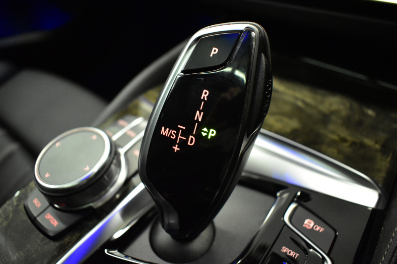 BMW 6シリーズ 630iｸﾞﾗﾝﾂｰﾘｽﾓ Mｽﾎﾟｰﾂ G32型 ｾﾚｸﾄP ﾊﾟﾉﾗﾏｻﾝﾙｰﾌ LEDﾍｯﾄﾞﾗｲﾄ 追従ACC ﾊｰﾏﾝｶｰﾄﾞﾝｻｳﾝﾄﾞ 全席ﾋｰﾀｰ付黒革 HUD 衝突軽減ﾌﾞﾚｰｷ 車線変更 &逸脱&歩行者警告 ﾀｯﾁﾊﾟﾈﾙﾅﾋﾞ 全周囲ｶﾒﾗ3Dﾋﾞｭｰ 液晶ﾒｰﾀｰ  電動Rｹﾞｰﾄ 4ｿﾞｰﾝAC 2年保証