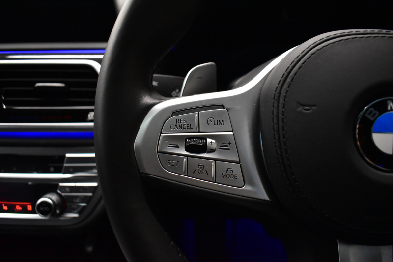 BMW 7シリーズ 740i Mｽﾎﾟｰﾂ LCI後期 1ｵｰﾅｰ ｲﾉﾍﾞｰｼｮﾝP ｻﾝﾙｰﾌ BMWﾚｰｻﾞｰLED 全席ﾋｰﾀｰ&前席ﾍﾞﾝﾁﾚｰｼｮﾝ付黒革 ACC HUD BMWﾗｲﾌﾞｺｯｸﾋﾟｯﾄ ﾀｯﾁﾊﾟﾈﾙﾅﾋﾞ3Dﾋﾞｭｰ ﾌﾙｾｸﾞ ﾊｰﾏﾝｶｰﾄﾞﾝ  液晶ﾒｰﾀｰ 20AW 車線変更&逸脱&歩行者警告 衝突軽減ﾌﾞﾚｰｷ 2年保証