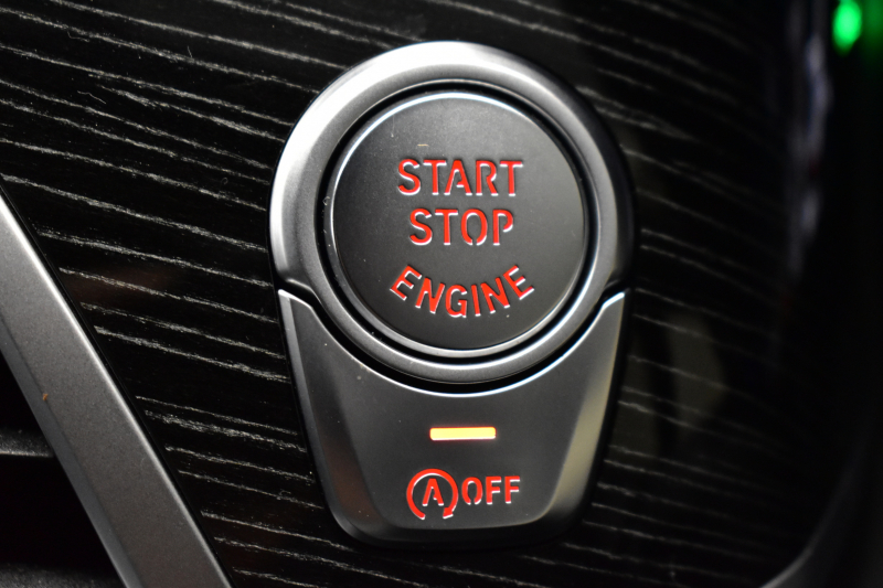 BMW 7シリーズ 740i Mｽﾎﾟｰﾂ LCI後期 1ｵｰﾅｰ ｲﾉﾍﾞｰｼｮﾝP ｻﾝﾙｰﾌ BMWﾚｰｻﾞｰLED 全席ﾋｰﾀｰ&前席ﾍﾞﾝﾁﾚｰｼｮﾝ付黒革 ACC HUD BMWﾗｲﾌﾞｺｯｸﾋﾟｯﾄ ﾀｯﾁﾊﾟﾈﾙﾅﾋﾞ3Dﾋﾞｭｰ ﾌﾙｾｸﾞ ﾊｰﾏﾝｶｰﾄﾞﾝ  液晶ﾒｰﾀｰ 20AW 車線変更&逸脱&歩行者警告 衝突軽減ﾌﾞﾚｰｷ 2年保証