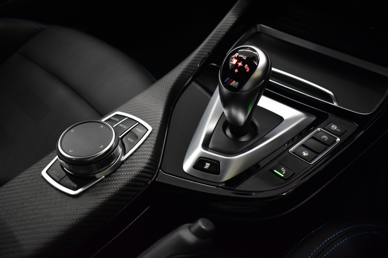 BMW Mシリーズ M2 ｺﾝﾍﾟﾃｨｼｮﾝ MDCT 7速DCT LCI後期  ﾊｰﾏﾝｶｰﾄﾞﾝ 専用410馬力ｴﾝｼﾞﾝ LEDﾍｯﾄﾞﾗｲﾄ&ﾃｰﾙ ﾋｰﾀｰ付黒革 ﾀｯﾁﾊﾟﾈﾙHDDﾅﾋﾞBｶﾒﾗ 19AW 衝突軽減B 車線逸脱＆歩行者警告 ｶｰﾎﾞﾝｲﾝﾃﾘｱ Mｼｰﾄﾍﾞﾙﾄ 2年保証