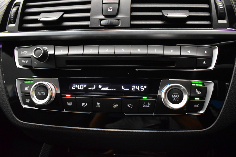 BMW Mシリーズ M2 ｺﾝﾍﾟﾃｨｼｮﾝ MDCT 7速DCT LCI後期  ﾊｰﾏﾝｶｰﾄﾞﾝ 専用410馬力ｴﾝｼﾞﾝ LEDﾍｯﾄﾞﾗｲﾄ&ﾃｰﾙ ﾋｰﾀｰ付黒革 ﾀｯﾁﾊﾟﾈﾙHDDﾅﾋﾞBｶﾒﾗ 19AW 衝突軽減B 車線逸脱＆歩行者警告 ｶｰﾎﾞﾝｲﾝﾃﾘｱ Mｼｰﾄﾍﾞﾙﾄ 2年保証