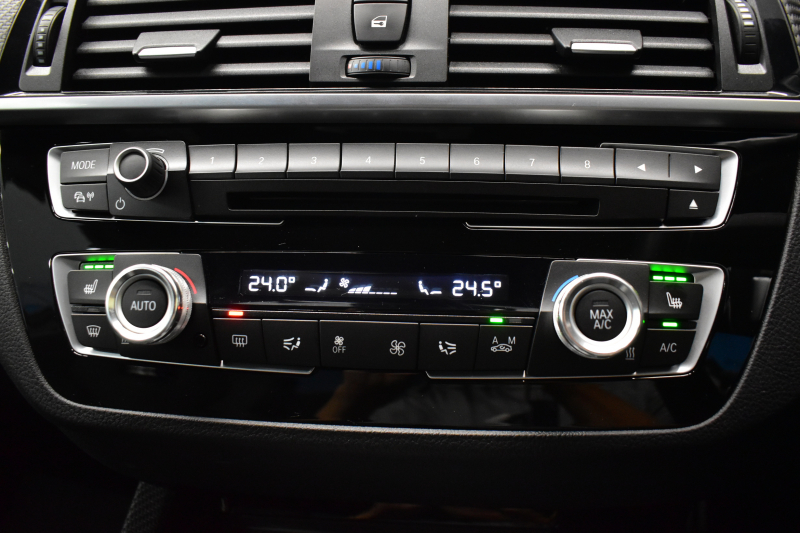 BMW Mシリーズ M2 ｺﾝﾍﾟﾃｨｼｮﾝ MDCT 7速DCT LCI後期  ﾊｰﾏﾝｶｰﾄﾞﾝ 専用410馬力ｴﾝｼﾞﾝ LEDﾍｯﾄﾞﾗｲﾄ&ﾃｰﾙ ﾋｰﾀｰ付黒革 ﾀｯﾁﾊﾟﾈﾙHDDﾅﾋﾞBｶﾒﾗ 19AW 衝突軽減B 車線逸脱＆歩行者警告 ｶｰﾎﾞﾝｲﾝﾃﾘｱ Mｼｰﾄﾍﾞﾙﾄ 2年保証