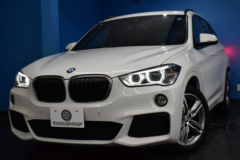 BMW X1 Xﾄﾞﾗｲﾌﾞ20i Mｽﾎﾟｰﾂ 中期ﾓﾃﾞﾙ 4WD ﾋｰﾀｰ付黒革 ｱﾄﾞﾊﾞﾝｽﾄﾞｱｸﾃｨﾌﾞｾｰﾌﾃｨ&ｺﾝﾌｫｰﾄP 追従ACC HUD 18AW NEWﾃﾞｻﾞｲﾝﾒｰﾀｰ LEDﾍｯﾄﾞﾗｲﾄ ﾀｯﾁﾊﾟﾈﾙHDDﾅﾋﾞBｶﾒﾗ 前後PDC  衝突軽減B 車線逸脱&歩行者警告 電動Rｹﾞｰﾄ ｽﾏｰﾄｷｰ 2年保証