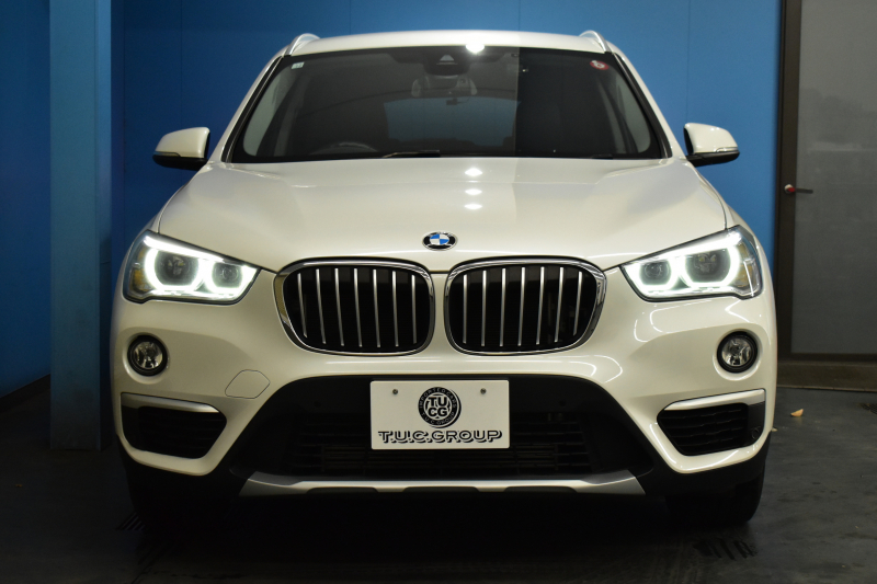 BMW X1 Xdrive20i Xﾗｲﾝ 中期 4WD ﾊｲﾗｲﾝ&ｺﾝﾌｫｰﾄ&ｱﾄﾞﾊﾞﾝｽﾄﾞｱｸﾃｨﾌﾞｾｰﾌﾃｨP 追従ACC HUD ﾋｰﾀｰ付電動黒革 LEDﾍｯﾄﾞﾗｲﾄ 18AW 衝突軽減B ﾀｯﾁﾊﾟﾈﾙﾅﾋﾞ Bｶﾒﾗ 前後PDC Pｱｼｽﾄ 電動Rｹﾞｰﾄ ｽﾏｰﾄｷｰ  2年保証