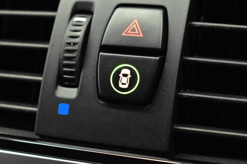 BMW X3 Xdrive20d Xﾗｲﾝ LCI後期 1ｵｰﾅｰ ﾋｰﾀｰ付電動茶革 追従ACC ﾀｯﾁﾊﾟｯﾄﾞHDDﾅﾋﾞTV 全周囲ｶﾒﾗ 衝突軽減ﾌﾞﾚｰｷ 車線逸脱&歩行者警告  Bluetoothｵｰﾃﾞｨｵ&通話 電動Rｹﾞｰﾄ LEDﾌｫｸﾞﾗｲﾄ 19AW ｳｯﾄﾞﾊﾟﾈﾙ 2年保証