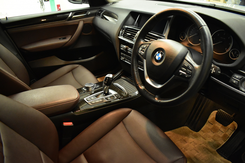 BMW X3 Xdrive20d Xﾗｲﾝ LCI後期 1ｵｰﾅｰ ﾋｰﾀｰ付電動茶革 追従ACC ﾀｯﾁﾊﾟｯﾄﾞHDDﾅﾋﾞTV 全周囲ｶﾒﾗ 衝突軽減ﾌﾞﾚｰｷ 車線逸脱&歩行者警告  Bluetoothｵｰﾃﾞｨｵ&通話 電動Rｹﾞｰﾄ LEDﾌｫｸﾞﾗｲﾄ 19AW ｳｯﾄﾞﾊﾟﾈﾙ 2年保証