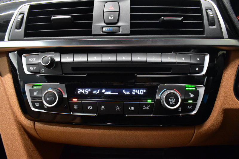 BMW 4シリーズ 440i ｶﾌﾞﾘｵﾚ Mｽﾎﾟｰﾂ LCI後期 1ｵｰﾅｰ ﾌｧｽﾄﾄﾗｯｸP ﾍｷｻｺﾞﾅﾙLEDﾍｯﾄﾞﾗｲﾄ&ﾃｰﾙ 追従ACC HUD ﾋｰﾀｰ付茶革 液晶ﾒｰﾀｰ harman/kardon ｴｱｶﾗｰ 車線変更&逸脱&歩行者&衝突警告 衝突軽減B 19AW ﾄｯﾌﾟﾋﾞｭｰ ﾀｯﾁﾊﾟﾈﾙHDDﾅﾋﾞ ﾌﾙｾｸﾞ 2年保証