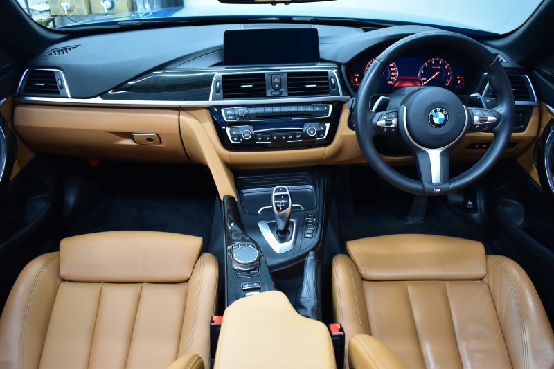 BMW 4シリーズ 440i ｶﾌﾞﾘｵﾚ Mｽﾎﾟｰﾂ LCI後期 1ｵｰﾅｰ ﾌｧｽﾄﾄﾗｯｸP ﾍｷｻｺﾞﾅﾙLEDﾍｯﾄﾞﾗｲﾄ&ﾃｰﾙ 追従ACC HUD ﾋｰﾀｰ付茶革 液晶ﾒｰﾀｰ harman/kardon ｴｱｶﾗｰ 車線変更&逸脱&歩行者&衝突警告 衝突軽減B 19AW ﾄｯﾌﾟﾋﾞｭｰ ﾀｯﾁﾊﾟﾈﾙHDDﾅﾋﾞ ﾌﾙｾｸﾞ 2年保証