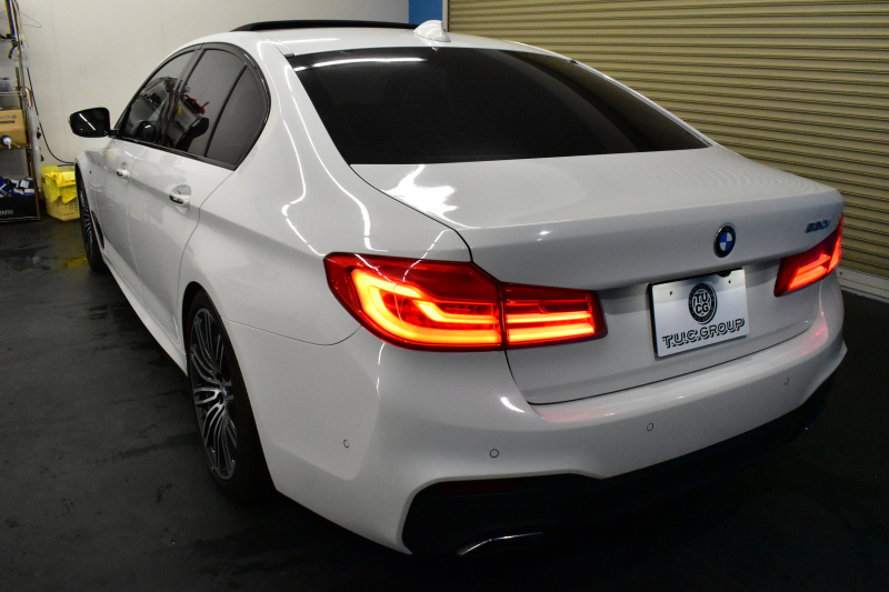 BMW 5シリーズ 530i Mｽﾎﾟｰﾂ 高出力ﾓﾃﾞﾙ ｻﾝﾙｰﾌ ﾃﾞﾋﾞｭｰP 全席ﾋｰﾀｰ付ｱｲﾎﾞﾘｰ革 ｿﾌﾄｸﾛｰｽﾞﾄﾞｱ HUD LEDﾍｯﾄﾞﾗｲﾄ 追従ACC H&Rﾀﾞｳﾝｻｽ LCW 液晶ﾒｰﾀｰ ｼﾞｪｽﾁｬｰ付ﾀｯﾁﾊﾟﾈﾙ対応iﾄﾞﾗｲﾌﾞHDDﾅﾋﾞﾌﾙｾｸﾞ 全周囲ｶﾒﾗ3DﾋﾞｭｰPｱｼｽﾄ 電動ﾄﾗﾝｸ 2年保証