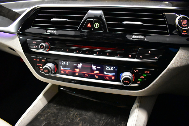 BMW 5シリーズ 530i Mｽﾎﾟｰﾂ 高出力ﾓﾃﾞﾙ ｻﾝﾙｰﾌ ﾃﾞﾋﾞｭｰP 全席ﾋｰﾀｰ付ｱｲﾎﾞﾘｰ革 ｿﾌﾄｸﾛｰｽﾞﾄﾞｱ HUD LEDﾍｯﾄﾞﾗｲﾄ 追従ACC H&Rﾀﾞｳﾝｻｽ LCW 液晶ﾒｰﾀｰ ｼﾞｪｽﾁｬｰ付ﾀｯﾁﾊﾟﾈﾙ対応iﾄﾞﾗｲﾌﾞHDDﾅﾋﾞﾌﾙｾｸﾞ 全周囲ｶﾒﾗ3DﾋﾞｭｰPｱｼｽﾄ 電動ﾄﾗﾝｸ 2年保証