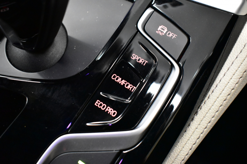 BMW 5シリーズ 530i Mｽﾎﾟｰﾂ 高出力ﾓﾃﾞﾙ ｻﾝﾙｰﾌ ﾃﾞﾋﾞｭｰP 全席ﾋｰﾀｰ付ｱｲﾎﾞﾘｰ革 ｿﾌﾄｸﾛｰｽﾞﾄﾞｱ HUD LEDﾍｯﾄﾞﾗｲﾄ 追従ACC H&Rﾀﾞｳﾝｻｽ LCW 液晶ﾒｰﾀｰ ｼﾞｪｽﾁｬｰ付ﾀｯﾁﾊﾟﾈﾙ対応iﾄﾞﾗｲﾌﾞHDDﾅﾋﾞﾌﾙｾｸﾞ 全周囲ｶﾒﾗ3DﾋﾞｭｰPｱｼｽﾄ 電動ﾄﾗﾝｸ 2年保証