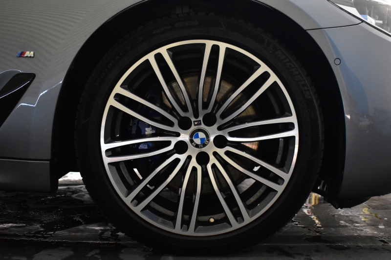 BMW 5シリーズ 530e Mｽﾎﾟｰﾂ PHEV ｲﾉﾍﾞｰｼｮﾝP 全席ﾋｰﾀｰ付黒革 HUD ｱﾀﾞﾌﾟﾃｨﾌﾞLEDﾍｯﾄﾞﾗｲﾄ 追従ACC 車線変更警告 ｼﾞｪｽﾁｬｰC ﾀｯﾁﾊﾟﾈﾙ対応iﾄﾞﾗｲﾌﾞHDDﾅﾋﾞﾌﾙｾｸﾞ 3Dﾋﾞｭｰ Pｱｼｽﾄﾌﾟﾗｽ 電動ﾄﾗﾝｸ  19AW 2年保証