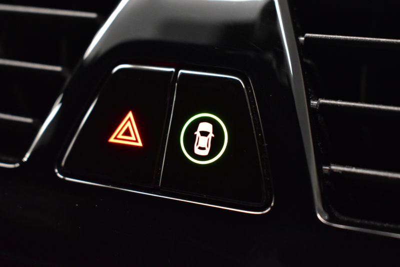 BMW 5シリーズ 530e Mｽﾎﾟｰﾂ PHEV ｲﾉﾍﾞｰｼｮﾝP 全席ﾋｰﾀｰ付黒革 HUD ｱﾀﾞﾌﾟﾃｨﾌﾞLEDﾍｯﾄﾞﾗｲﾄ 追従ACC 車線変更警告 ｼﾞｪｽﾁｬｰC ﾀｯﾁﾊﾟﾈﾙ対応iﾄﾞﾗｲﾌﾞHDDﾅﾋﾞﾌﾙｾｸﾞ 3Dﾋﾞｭｰ Pｱｼｽﾄﾌﾟﾗｽ 電動ﾄﾗﾝｸ  19AW 2年保証