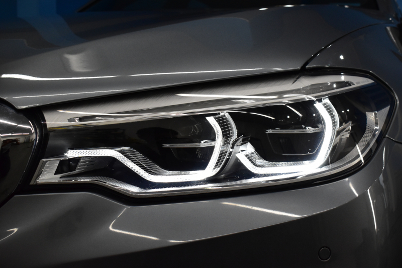 BMW 5シリーズ 530e Mｽﾎﾟｰﾂ PHEV ｲﾉﾍﾞｰｼｮﾝP 全席ﾋｰﾀｰ付黒革 HUD ｱﾀﾞﾌﾟﾃｨﾌﾞLEDﾍｯﾄﾞﾗｲﾄ 追従ACC 車線変更警告 ｼﾞｪｽﾁｬｰC ﾀｯﾁﾊﾟﾈﾙ対応iﾄﾞﾗｲﾌﾞHDDﾅﾋﾞﾌﾙｾｸﾞ 3Dﾋﾞｭｰ Pｱｼｽﾄﾌﾟﾗｽ 電動ﾄﾗﾝｸ  19AW 2年保証